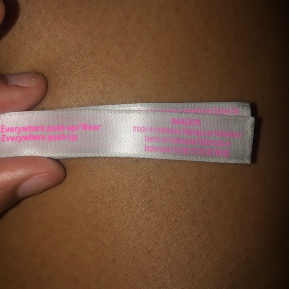 Bras - Picture 2 of 6